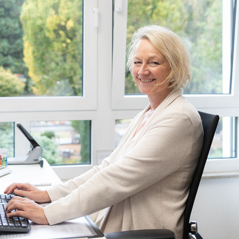 Christiane Leporin (Lohn- und Gehaltsbuchhalterin & Sekretariat)
